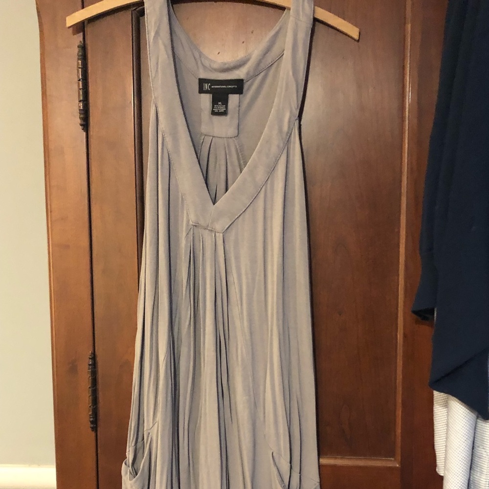 V neck oversized tank top with pockets